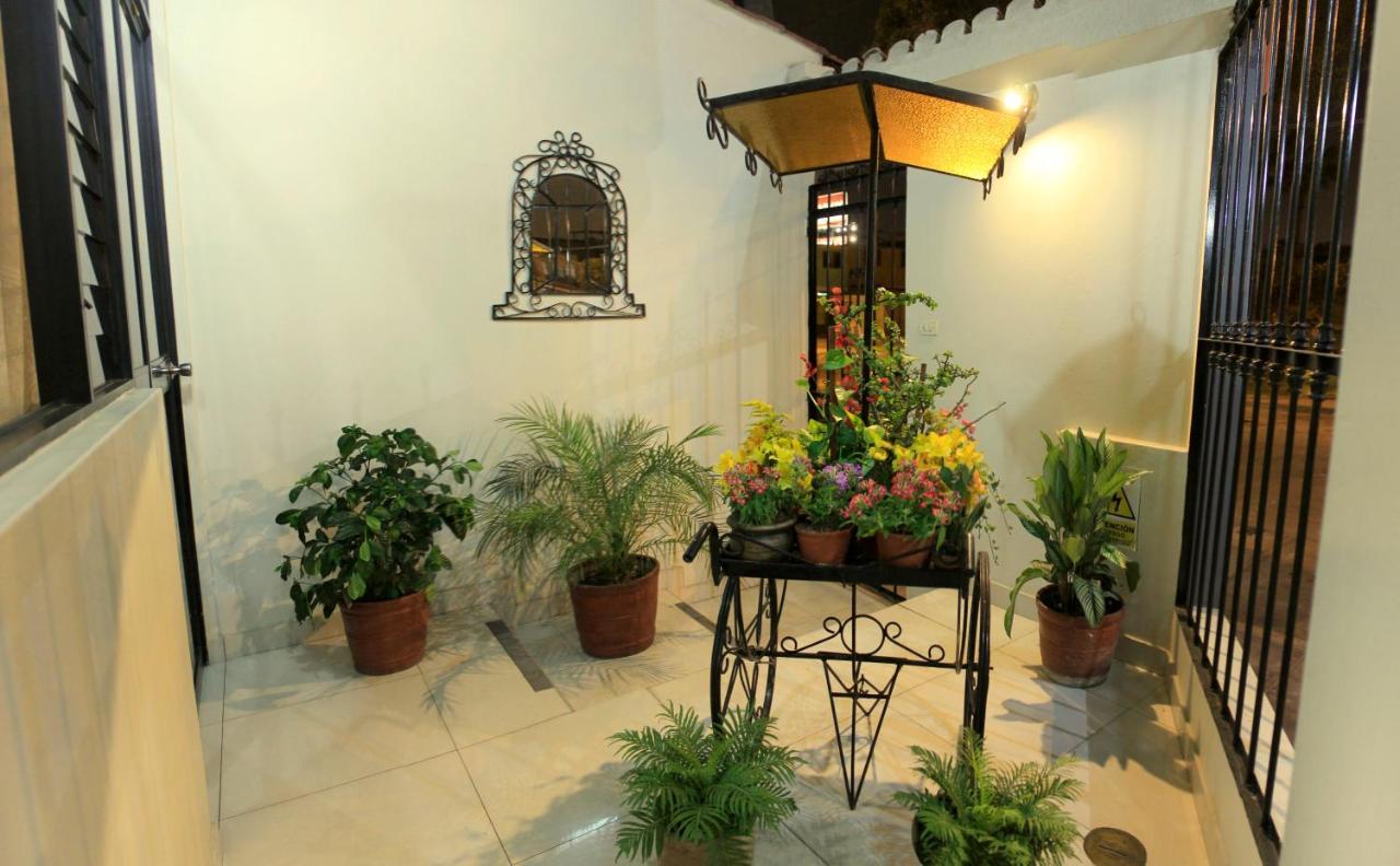 Hotel Manhattan Inn Airport Lima Dış mekan fotoğraf